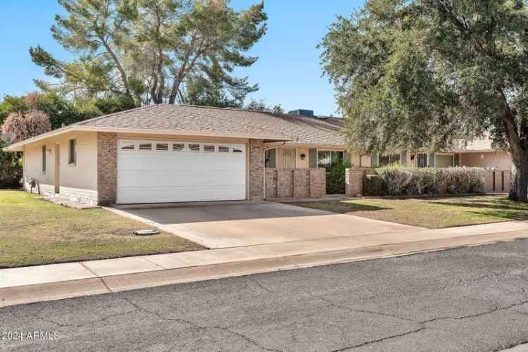 Single-family house For Sale in 10205, West Royal Oak Road, Sun City, Arizona