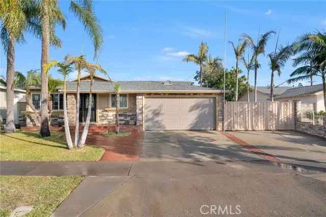 Single-family house For Sale in 269, South Thomas Street, Orange, California