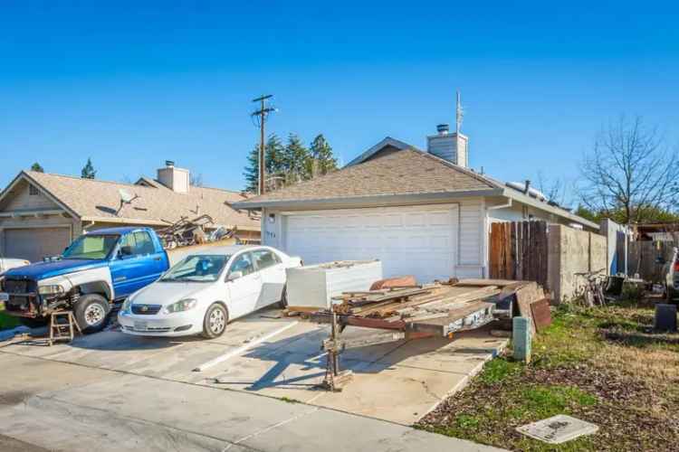 Single-family house For Sale in 5099, Stoner Drive, Sacramento, California