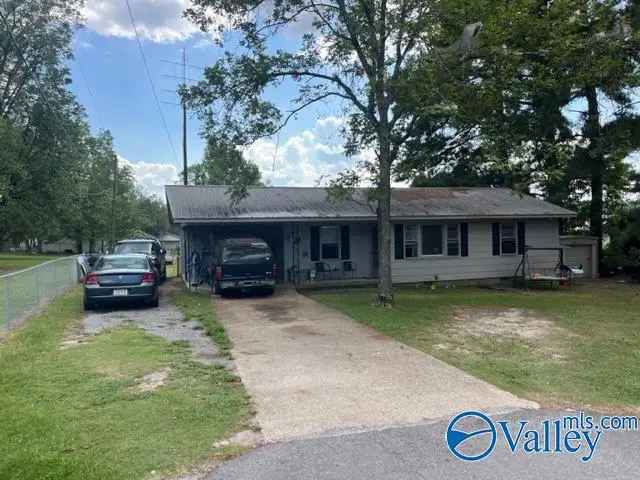 Single-family house For Sale in Hartselle, Alabama