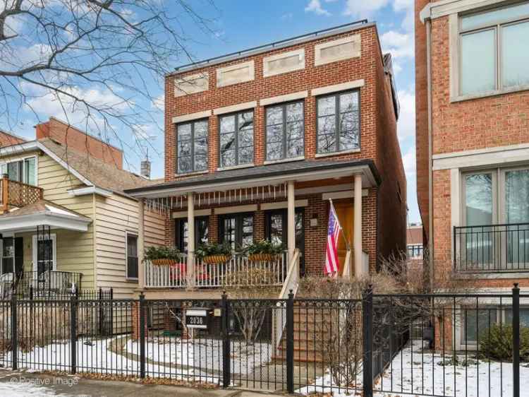 Single-family house For Sale in 2036, West Barry Avenue, Chicago, Illinois