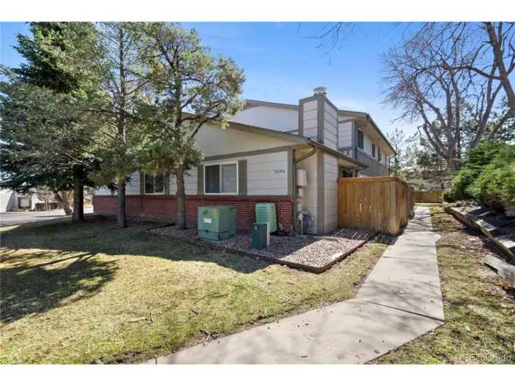 Single-family house For Sale in 15157, East Louisiana Drive, Aurora, Colorado