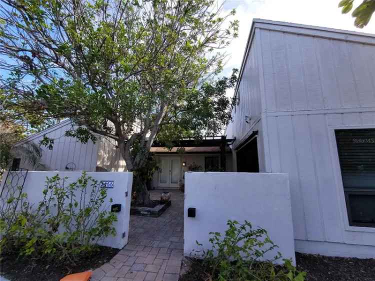 Single-family house For Sale in 3455, Anglin Drive, Sarasota, Florida