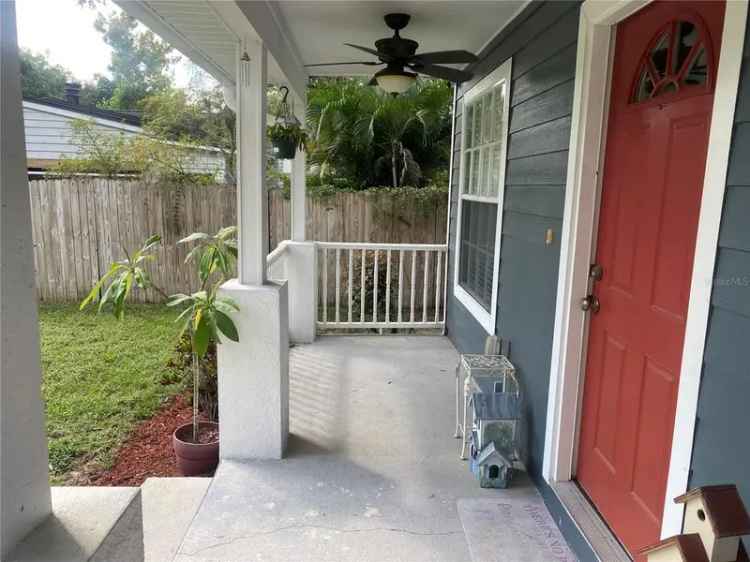 Single-family house For Sale in 6704, North 13th Street, Tampa, Florida