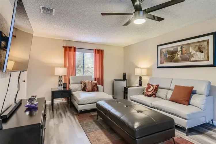 Single-family house For Sale in 7907, Keswick Drive, Austin, Texas