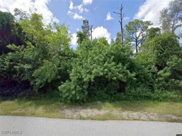 Land For Sale in Fort Myers Shores, Florida