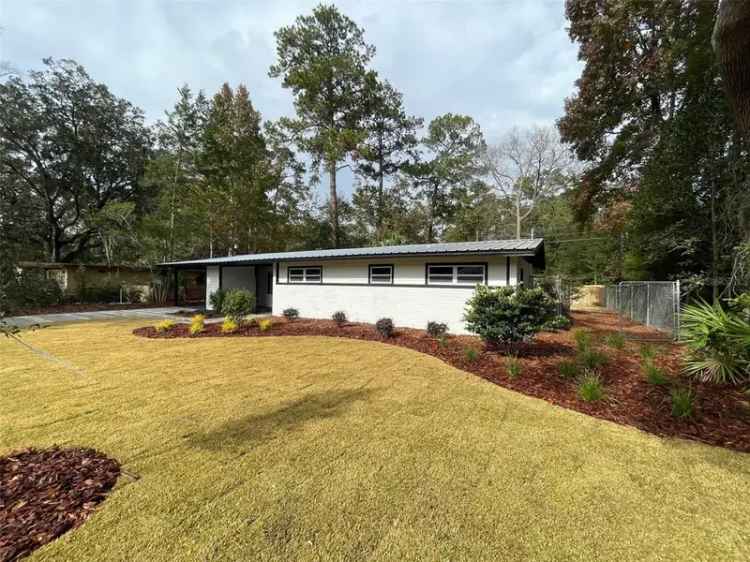 Single-family house For Sale in Gainesville, Florida