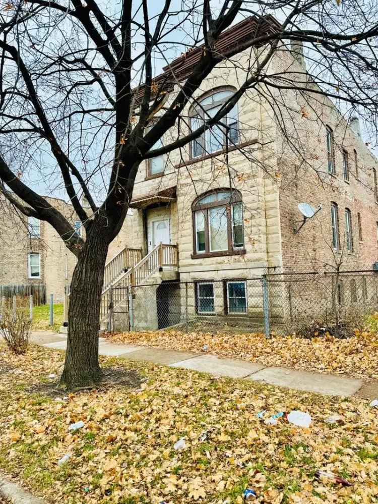 Multi-family house For Sale in 1617, South Hamlin Avenue, Chicago, Illinois