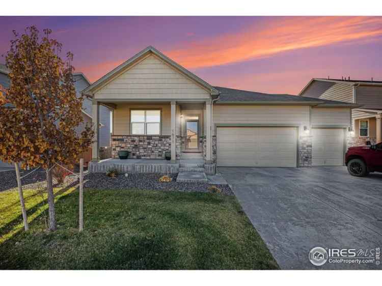 Single-family house For Sale in 1671, Highfield Drive, Windsor, Colorado