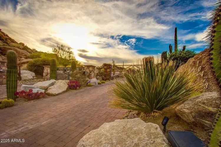 Single-family house For Sale in 10473, East Greythorn Drive, Scottsdale, Arizona