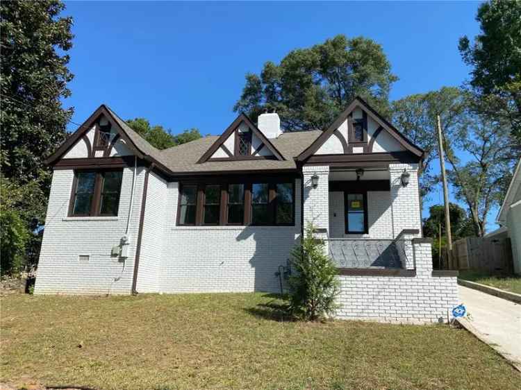 Single-family house For Sale in 1677, South Gordon Street Southwest, Atlanta, Georgia