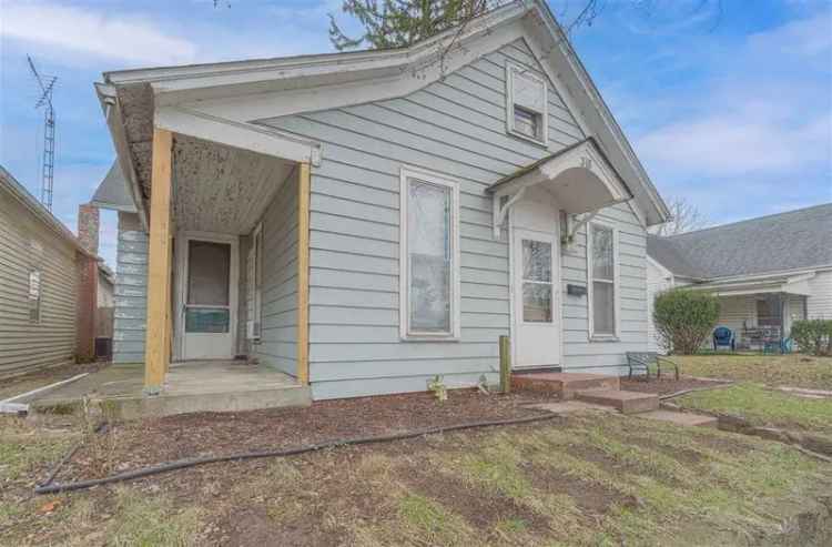 Single-family house For Sale in 318, West Maple Street, Cambridge City, Indiana