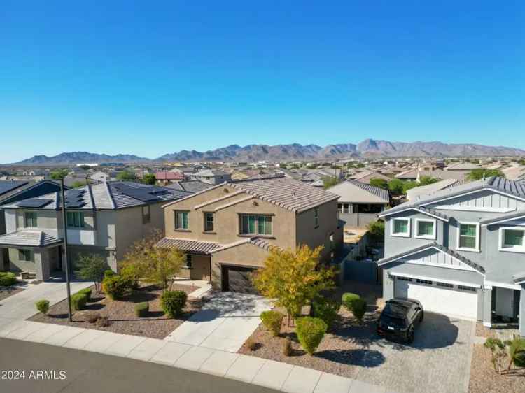 Single-family house For Sale in 19954, West Moonlight Path, Buckeye, Arizona