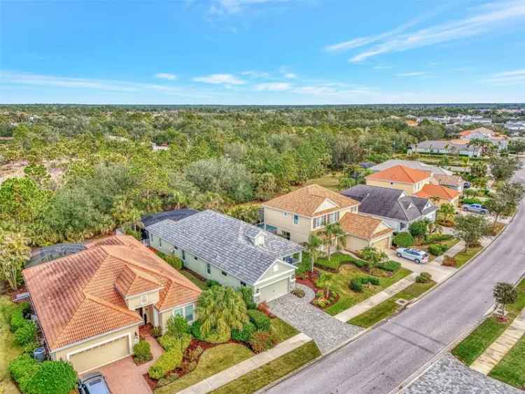 Single-family house For Sale in 12386, Sagewood Drive, Venice Gardens, Florida