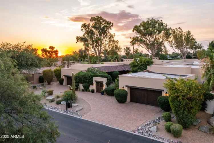 Single-family house For Sale in 8408, East La Senda Drive, Scottsdale, Arizona