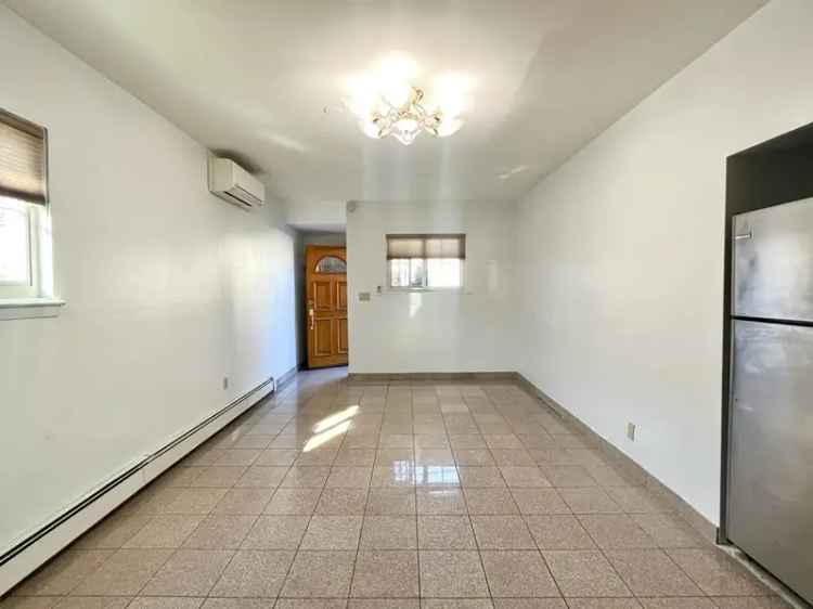 Astoria Ditmars 2 Bedroom Apartment for Rent