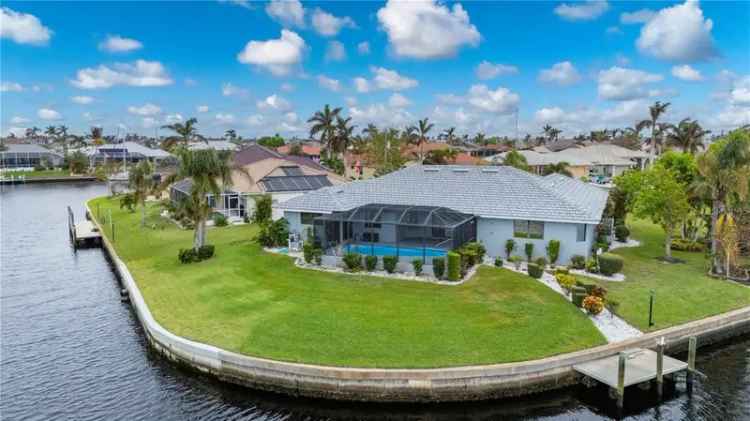 Single-family house For Sale in Punta Gorda, Florida