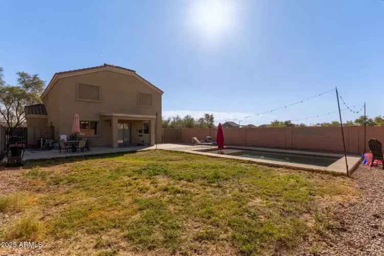 Single-family house For Sale in 5496, South 237th Lane, Buckeye, Arizona