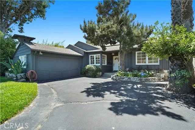 Single-family house For Sale in 6251, Buffalo Avenue, Los Angeles, California