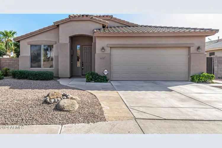 Single-family house For Sale in 2123, East Torrey Pines Place, Chandler, Arizona