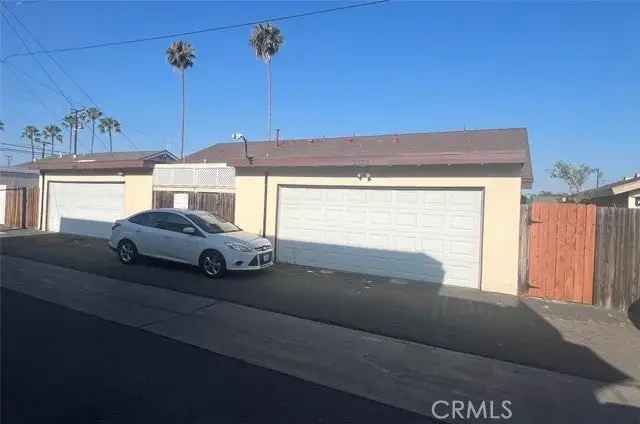 Multi-family house For Sale in 2519, North Canal Street, Orange, California