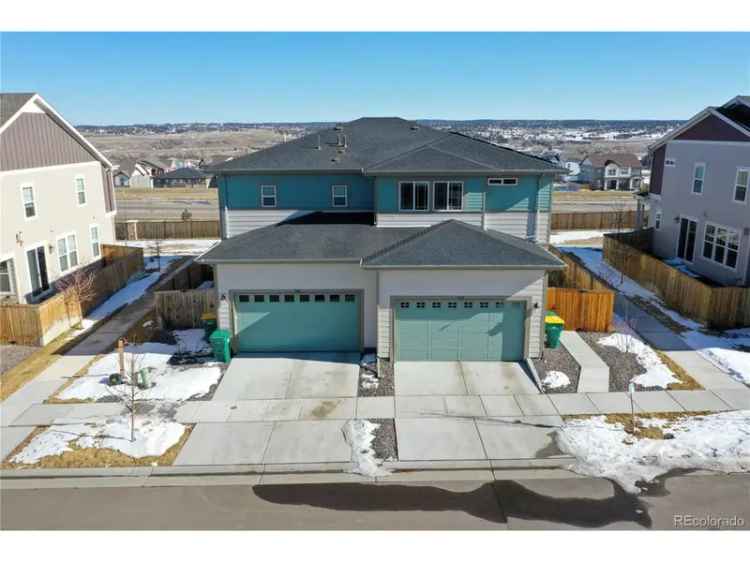 Single-family house For Sale in Parker, Colorado