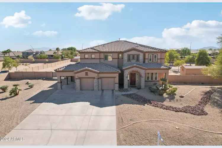 Single-family house For Sale in 18439, West Beryl Court, Waddell, Arizona