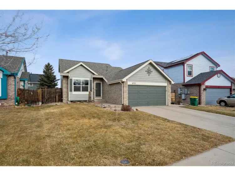 Single-family house For Sale in 6727, East 123rd Drive, Thornton, Colorado