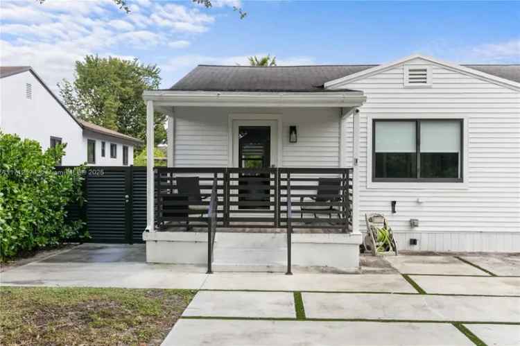 Single-family house For Sale in 341, Northwest 67th Avenue, Miami Springs, Florida