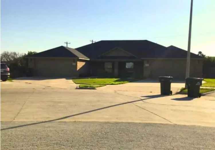 Single-family house For Sale in Abilene, Texas