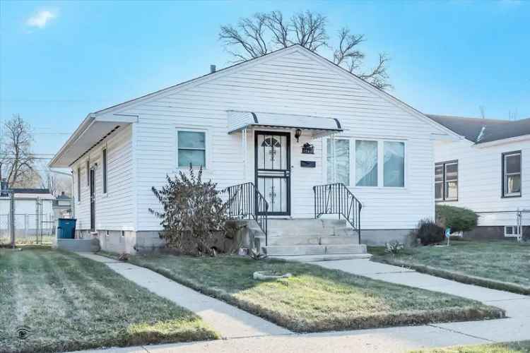 Single-family house For Sale in 1741, Cleveland Street, Gary, Indiana