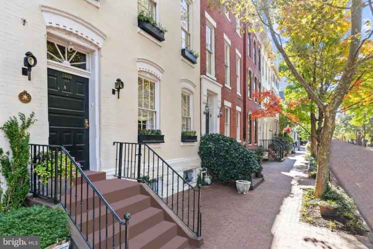 Single-family house For Sale in 1409, 31st Street Northwest, Washington, District of Columbia