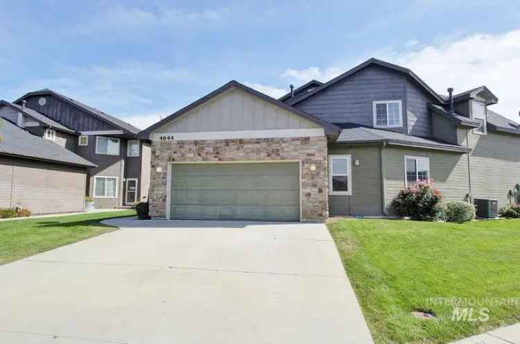 House For Sale in 4644, North Zachary Way, Meridian, Idaho