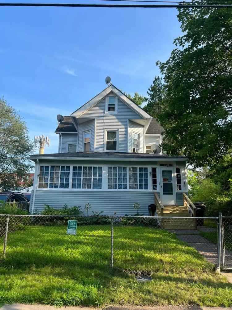 Single-family house For Sale in 15, Natalie Street, Hartford, Connecticut