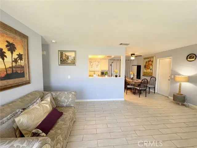 Single-family house For Sale in Victorville, California