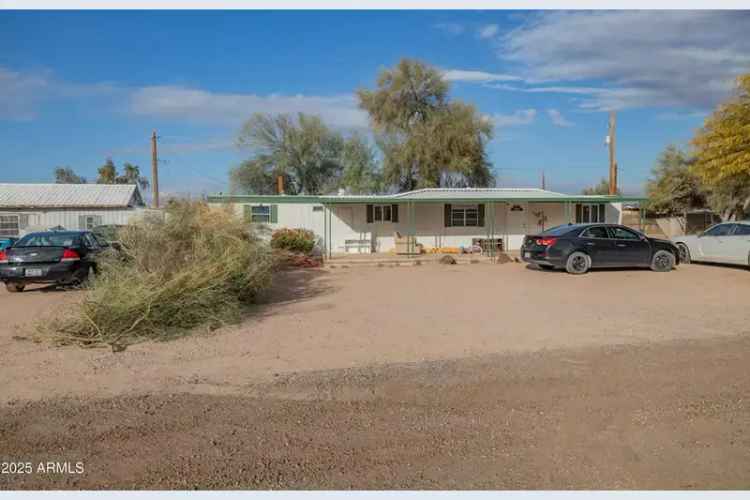 Multi-family house For Sale in 1022, North Main Drive, Apache Junction, Arizona