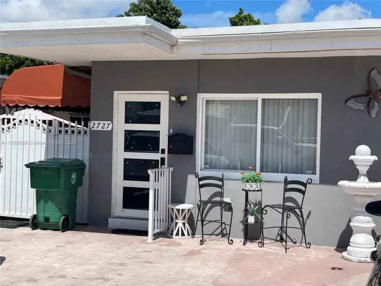 Multi-family house For Sale in Miami, Florida