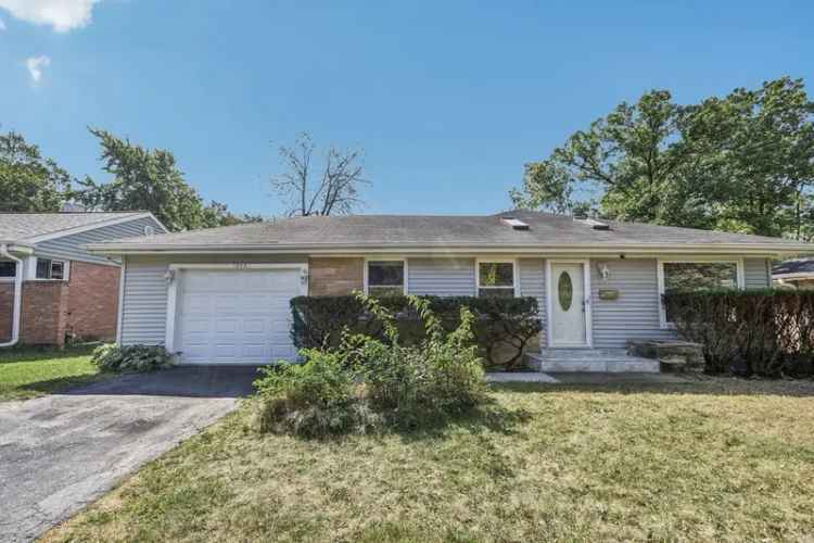 Single-family house For Sale in 1979, Dundee Road, Northbrook, Illinois