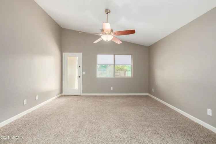 Single-family house For Sale in 1852, North Loretta Place, Casa Grande, Arizona