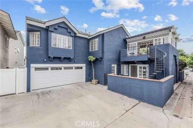 Single-family house For Sale in Long Beach, California