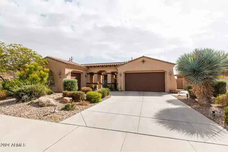 Single-family house For Sale in 12623, South 179th Drive, Goodyear, Arizona