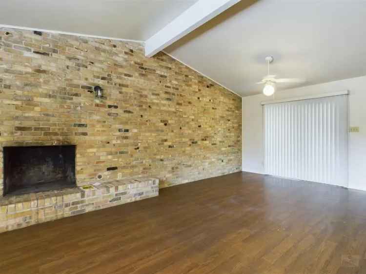 Duplex For Rent in 612, West 32nd Street, Austin, Texas