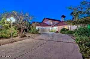 Single-family house For Sale in 15243, North 11th Street, Phoenix, Arizona