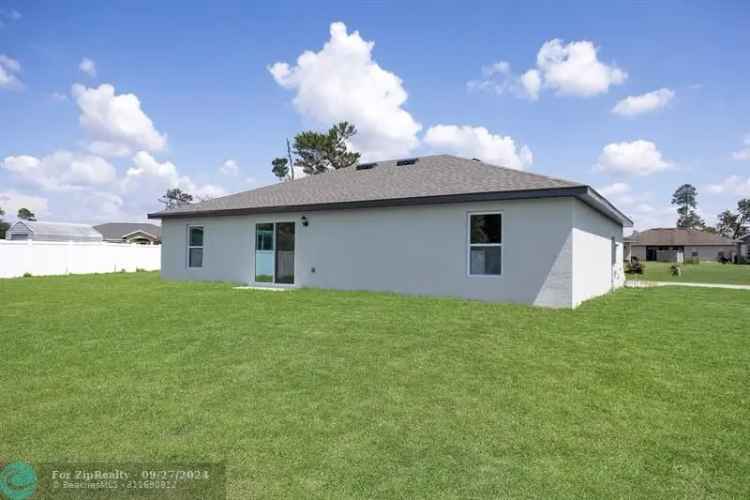 Single-family house For Sale in 714, Southwest Lakehurst Drive, Port Saint Lucie, Florida