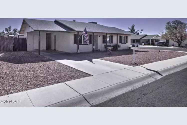 Single-family house For Sale in 5933, West Redfield Road, Glendale, Arizona