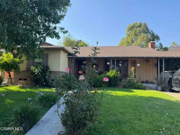 Single-family house For Sale in Burbank, California