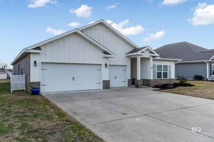 Single-family house For Sale in Daphne, Alabama