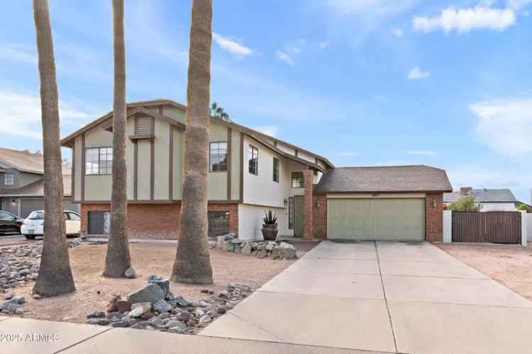 Single-family house For Sale in 4947, East Adobe Street, Mesa, Arizona