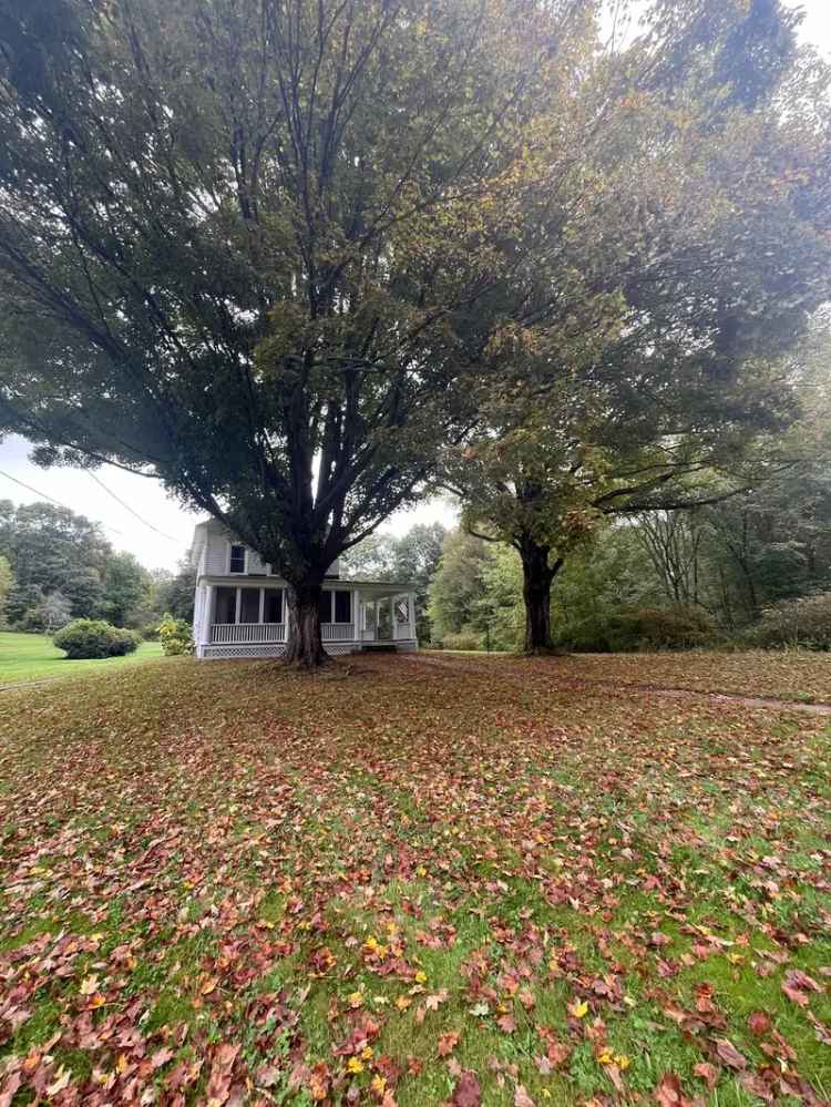 Single-family house For Sale in 272, Academy Road, Cheshire, Connecticut