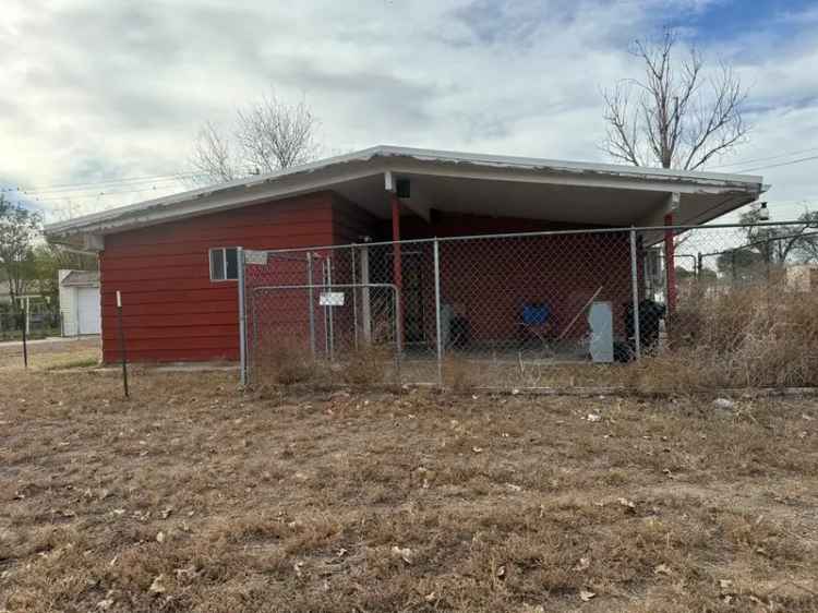 Multi-family house For Sale in Pueblo, Colorado